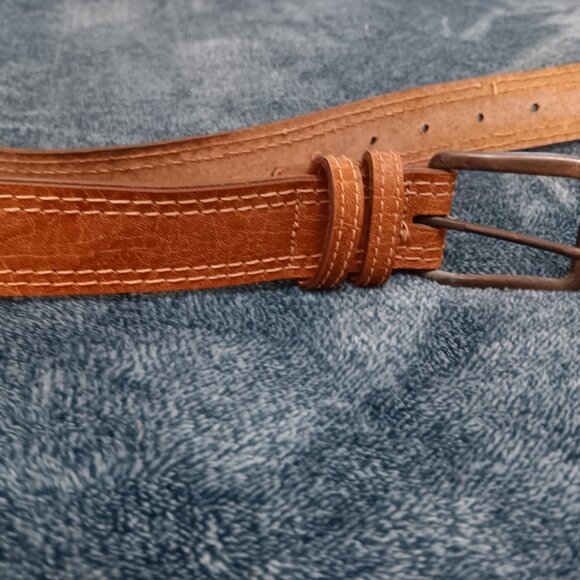 Haband Handmade in USA Leather Belt - Picture 2 of 9